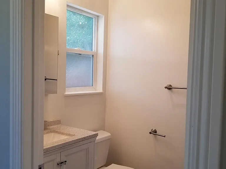 208 S Encinitas Ave — Photo 22