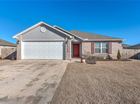 2704 Bauer St, Pea Ridge, AR 72751