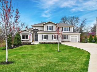 9900 W 152nd St, Overland Park, KS 66221