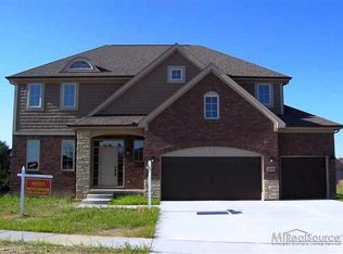 15420 Woodley Ct, Macomb Township, MI 48042