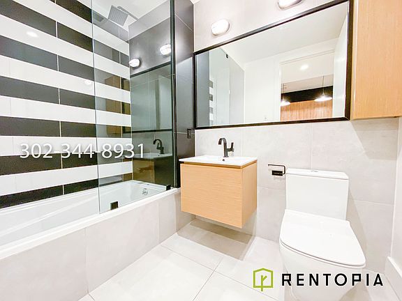 5th image of 961 Willoughby Ave #247