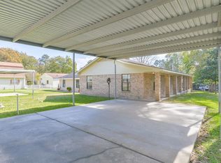 189 S Circle Dr, Livingston, TX 77351