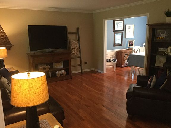 2nd image of 2176 Poinsett Dr