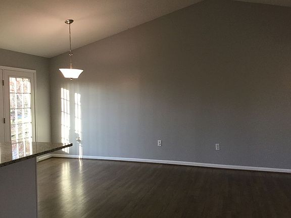 4th image of 12903 Verrey Ct