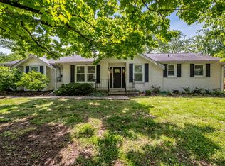 138 Carriage Dr, Nashville, TN 37221