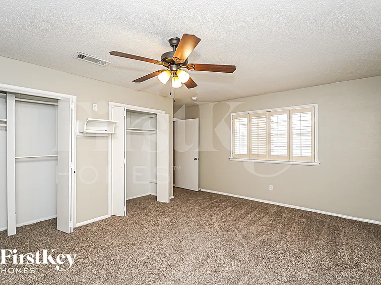 1424 Wreyhill Dr — Photo 13