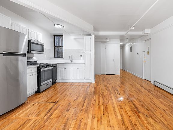 3rd image of 523 W 160th St