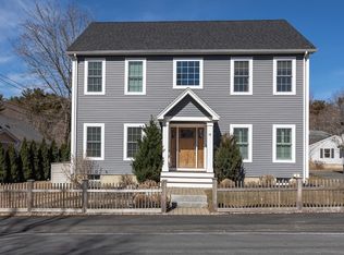 14 Forest St, Manchester, MA 01944