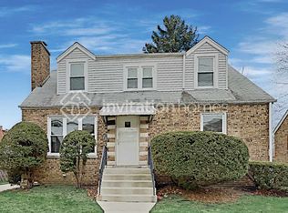 4015 W 105th St, Oak Lawn, IL 60453