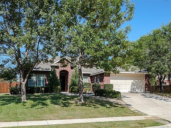 3rd image of 3329 Mustang Dr