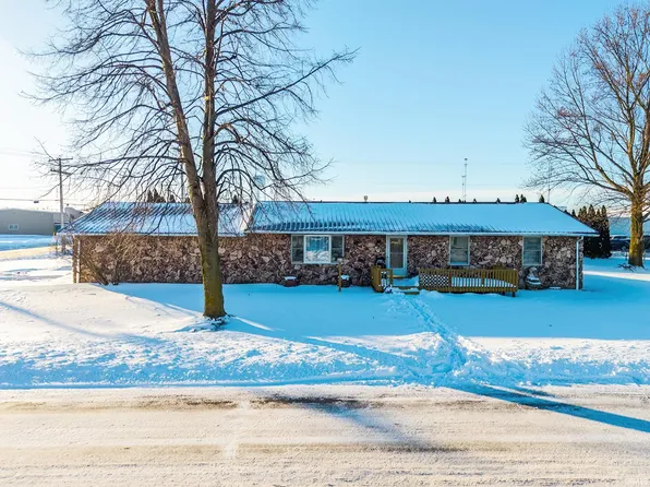 1501 Dot St, Warsaw, IN 46580