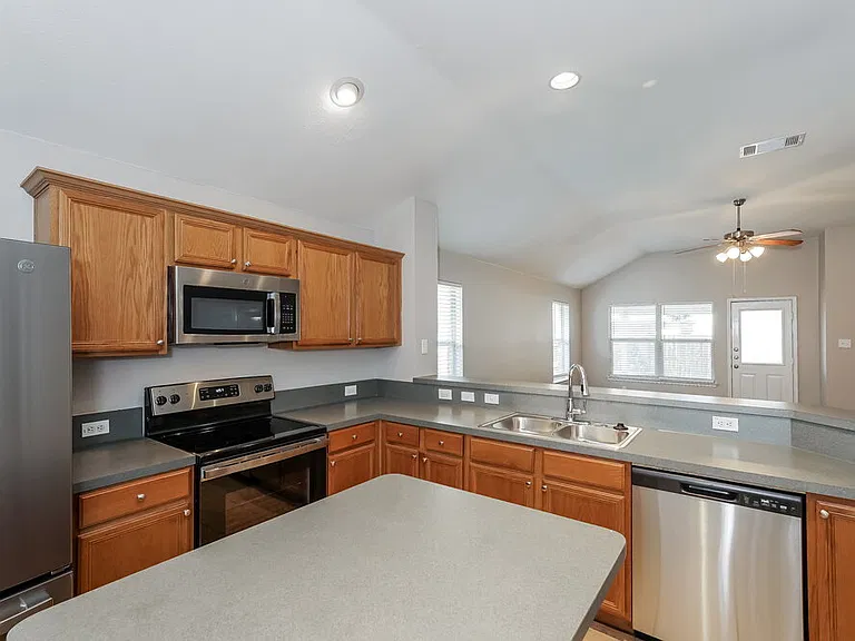 7617 Rainbow Creek Dr — Photo 9