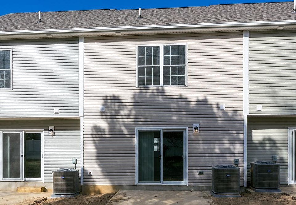 2nd image of 1337 Luke Ln