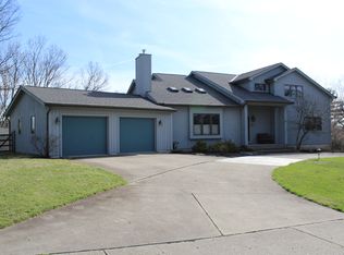 2593 Ebenezer Rd, Cincinnati, OH 45233