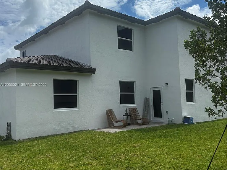 2342 SE 30th St — Photo 11