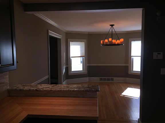 4th image of 36 Linden Ave Floor 2