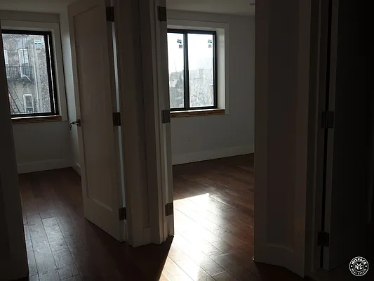 Rented by MySpaceNYC | media 35