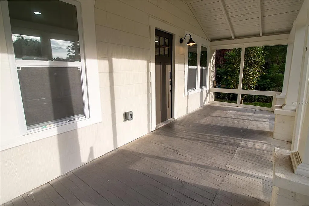 2 bed, 2.0 bath, 1112 sqft, $1,800 — Photo 4
