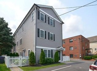 55 Chestnut St #3, Waltham, MA 02453