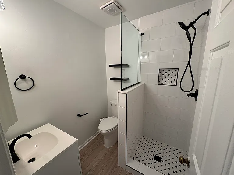 1910 Township Cir — Photo 13
