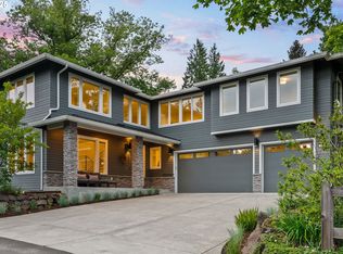 927 SW Maplecrest Ct, Portland, OR 97219