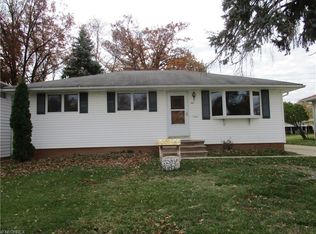 2541 Friar Dr, Parma, OH