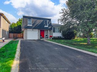 16 Grassington Cres, Brampton, ON L6S 1Z6