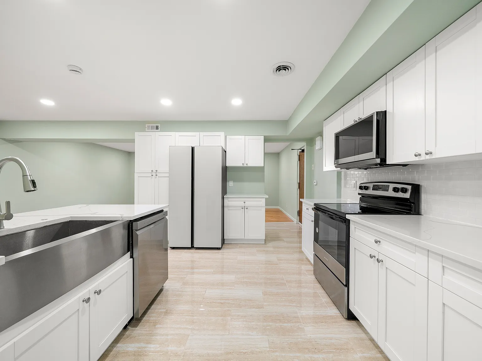 2 bed, 1288 sqft, $3,500 — Photo 3