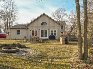 W288N3189 Lakewood Ln, Pewaukee, WI 53072