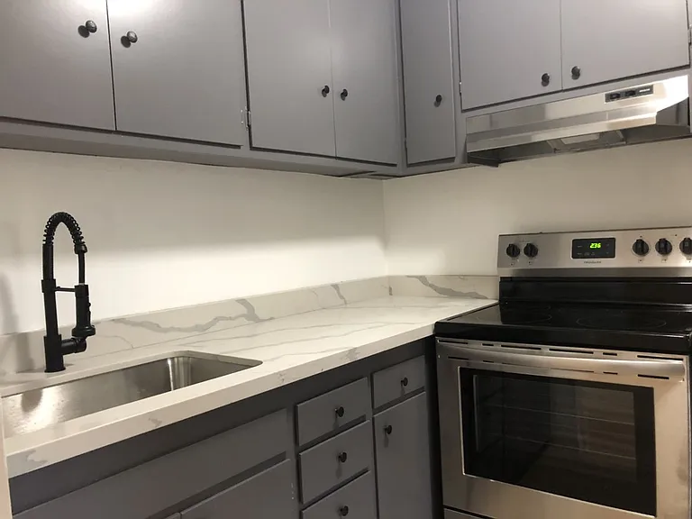 The Willis Apartments — Photo 72