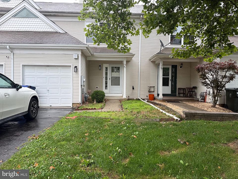 1st image of 47 Tattersall Dr
