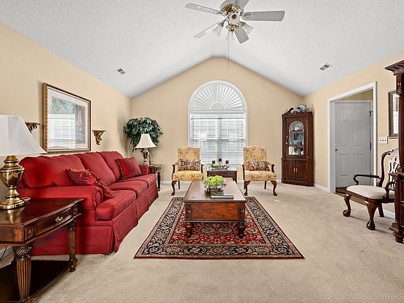5th image of 18 Keener Ct