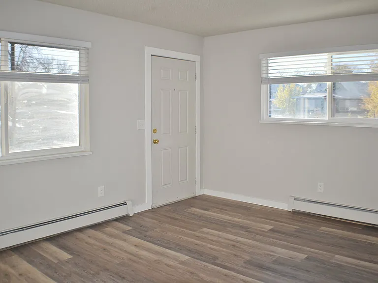 Summit View Apartments — Photo 46