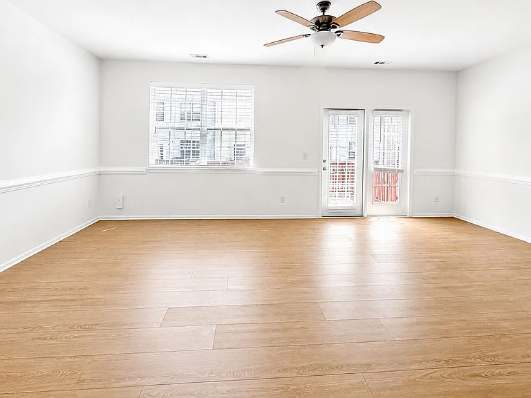 518 Sawcut Ln — Photo 3
