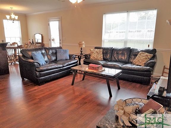 2nd image of 615 Amhearst Row Drive