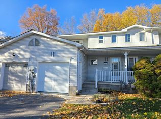 278 Vanguard Ct, Kingston, ON K7M 8P9