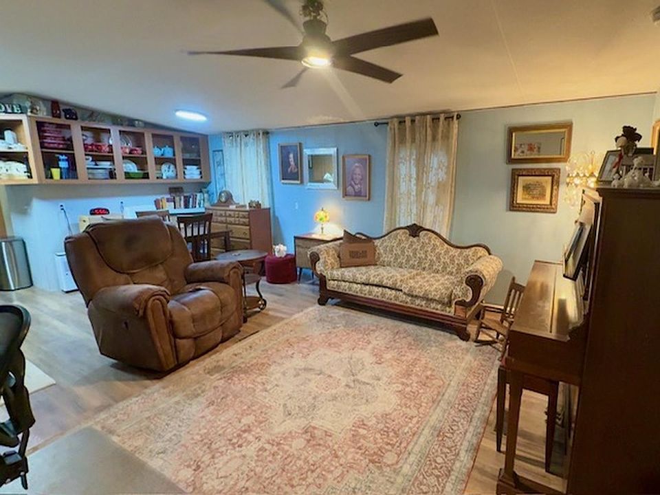 1st image of 7487 Shady Ln