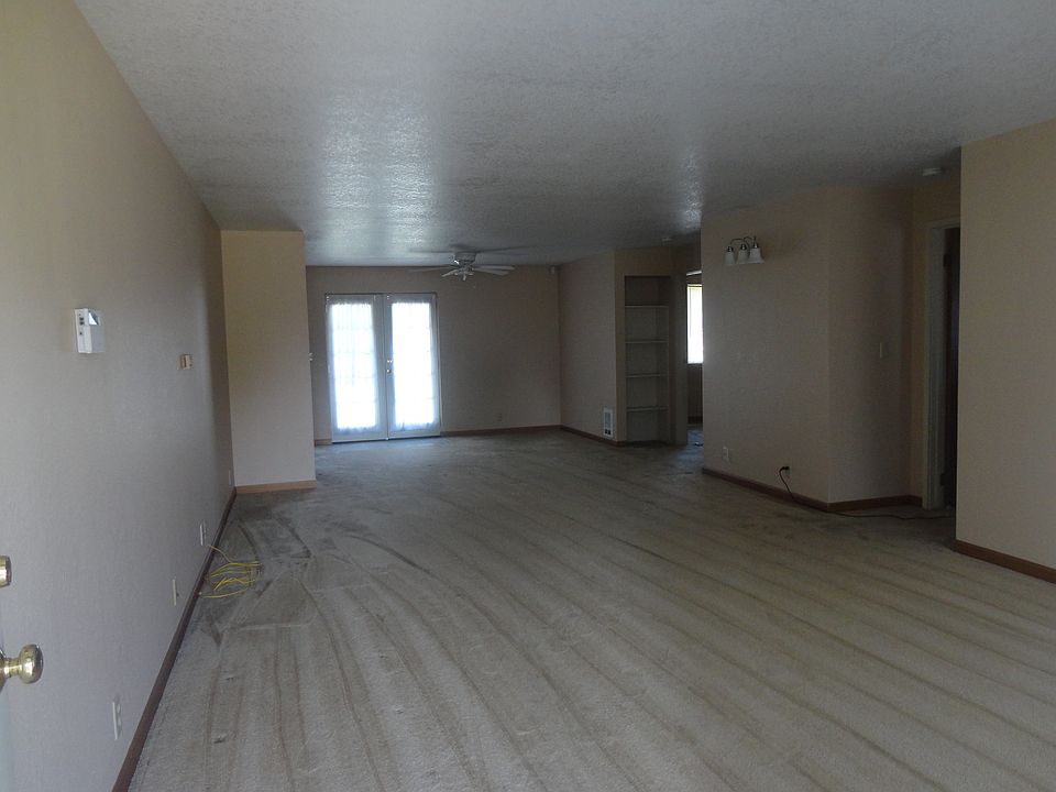 2nd image of 21313 123rd Street Ct E
