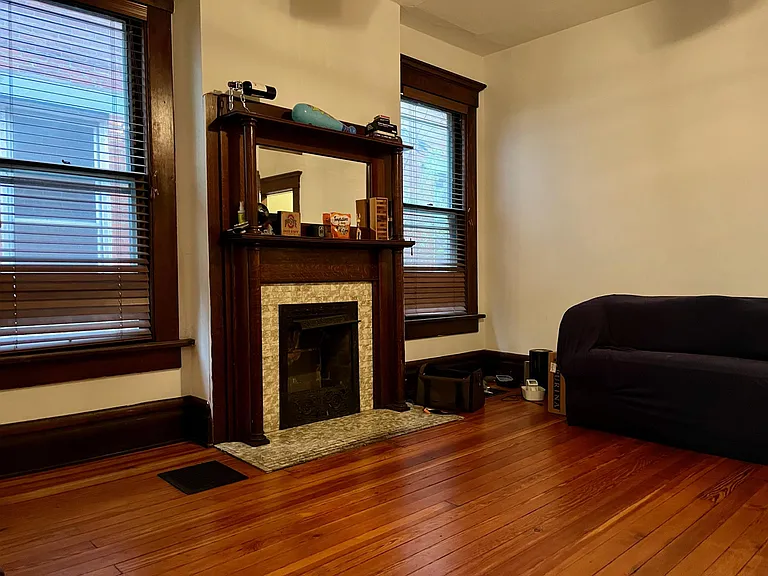 315 W Hubbard Ave — Photo 10