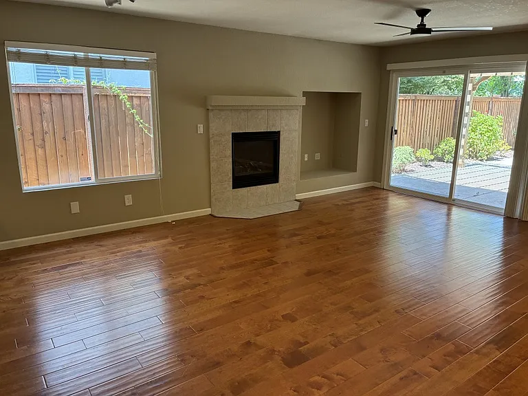 1837 Hawkhaven Way — Photo 5
