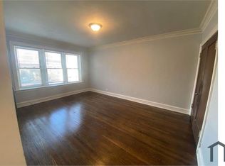 7027 S Indiana Ave, Chicago, IL 60637