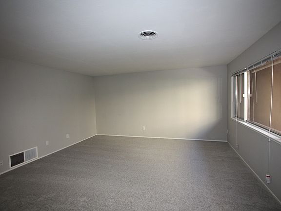3rd image of 271 Jayne Ave APT 3