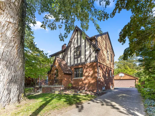 745 Beechmont St, Dearborn, MI 48124