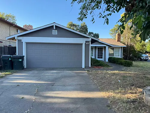 9559 Meadowgreen Cir Photo 1