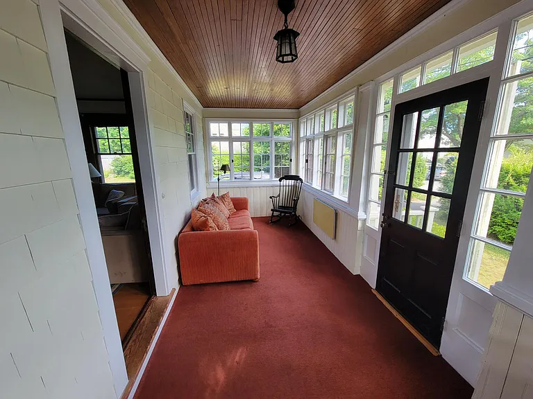 10 Phillips Rd — Photo 38