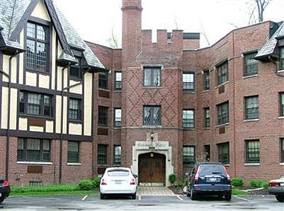 2nd image of 1211 Far Hills Ave