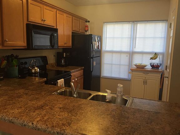 Pass through Kitchen