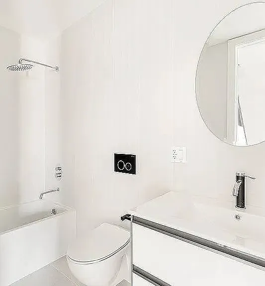 135 Moffat St #2RR — Photo 6
