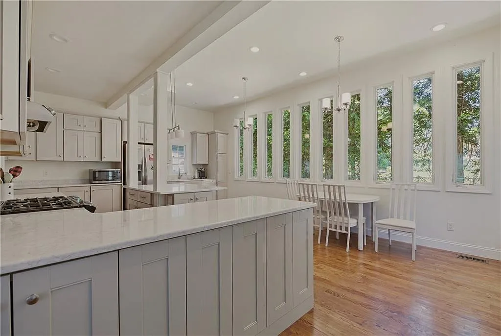 2 bed, 1464 sqft, $3,500 — Photo 4