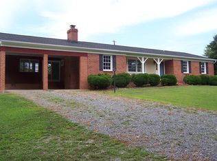 102 Hinson Rd, Warsaw, VA 22572